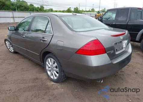 2007 Honda Accord 3.0 Ex z USA, uszkodzony, nr VIN 1HGCM668X7A017198